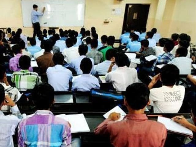 शहर में कोंचिंग माफ़ियाओं का साम्राज्य,नियम कायदे – वायदे ताक में सर्वोपरि इनके फायदे।